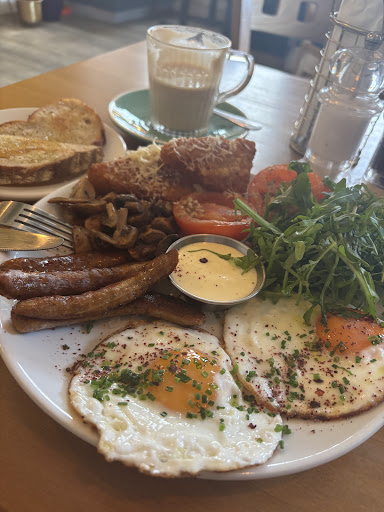 Photo of Wanasa Cafe - 869 Green Lanes, London N21 2QS